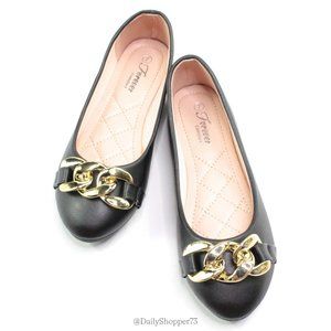 Forever Comfort Women's Black Faux Leather Gold Tone Chain Ballet Flats